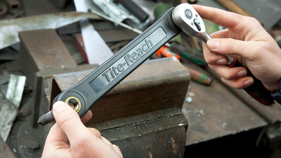 Tite reach extension wrench